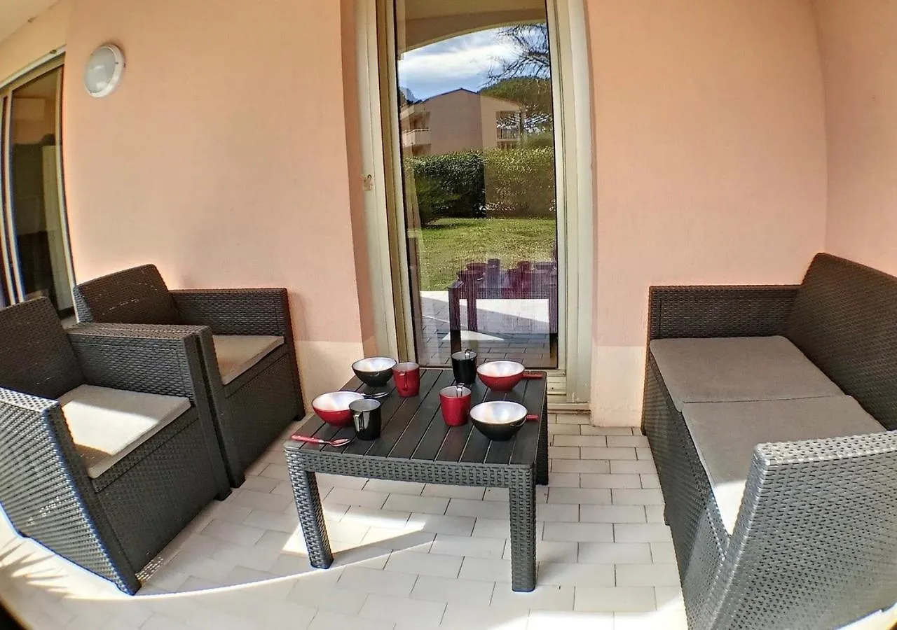 Golf Juans- 2P Residence Avec Piscine, Plages 300M Vallauris 0*,  France
