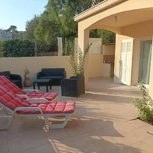  Appartement Très Bel Entier Proche De La Mer 2 1 Salon
